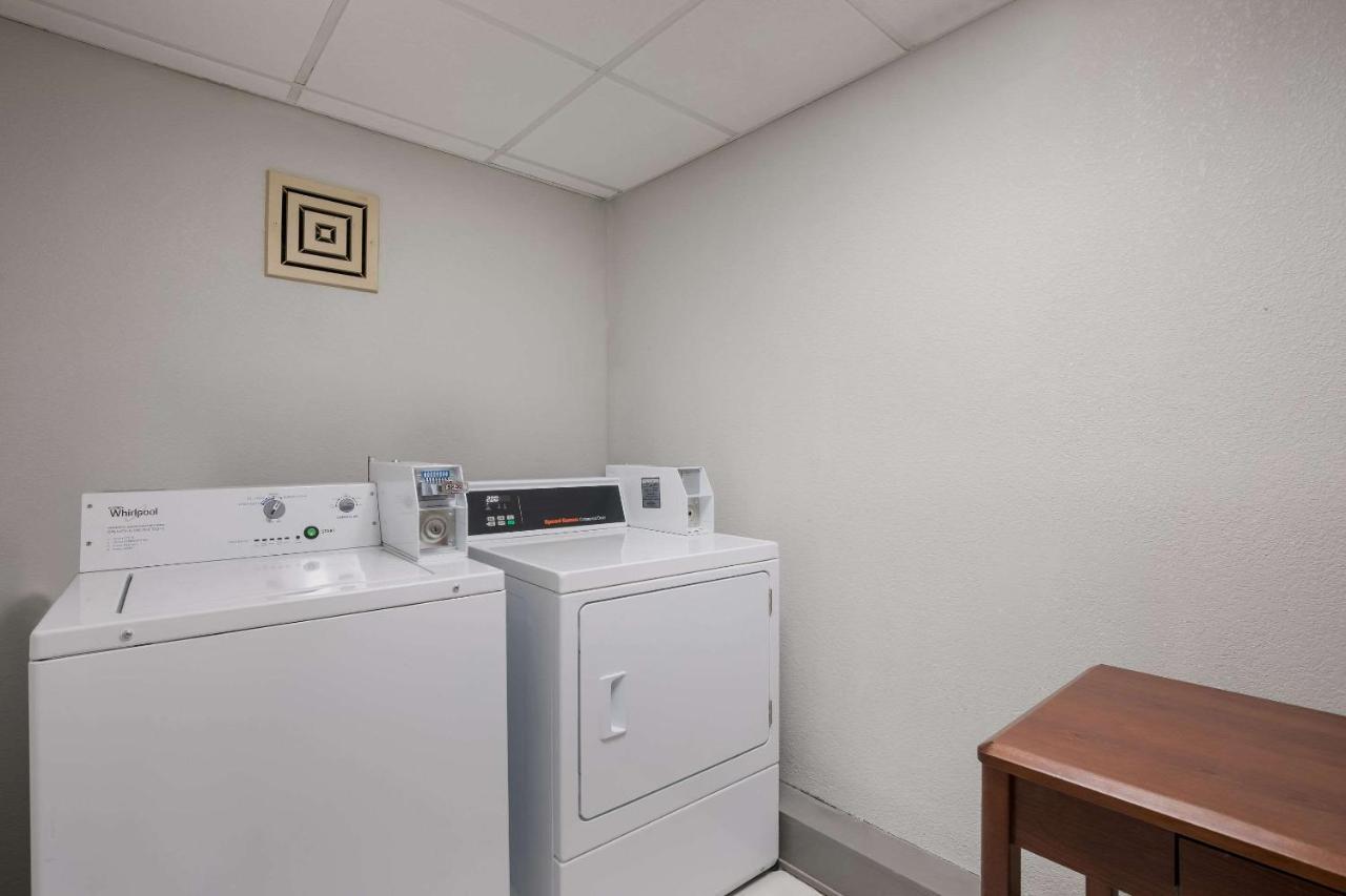 Quality Inn Joliet Exteriör bild